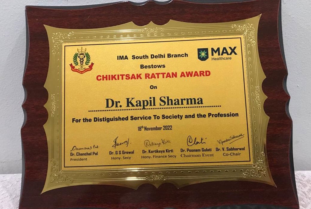 chikatsak-ratan-award-awarded-dr.-kapil-sharma-gastroqure2